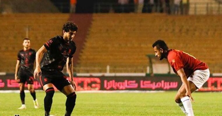 الخطيب يفاجيء لاعبي الاهلي الخطيب يفاجيء لاعبي الاهلي